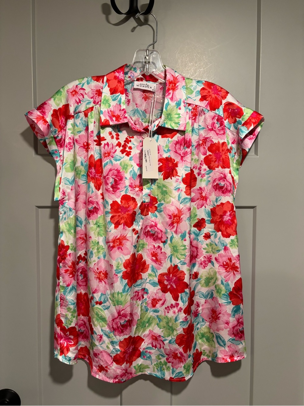 Floral Button-Front Tunic in Pink, Red & Green
